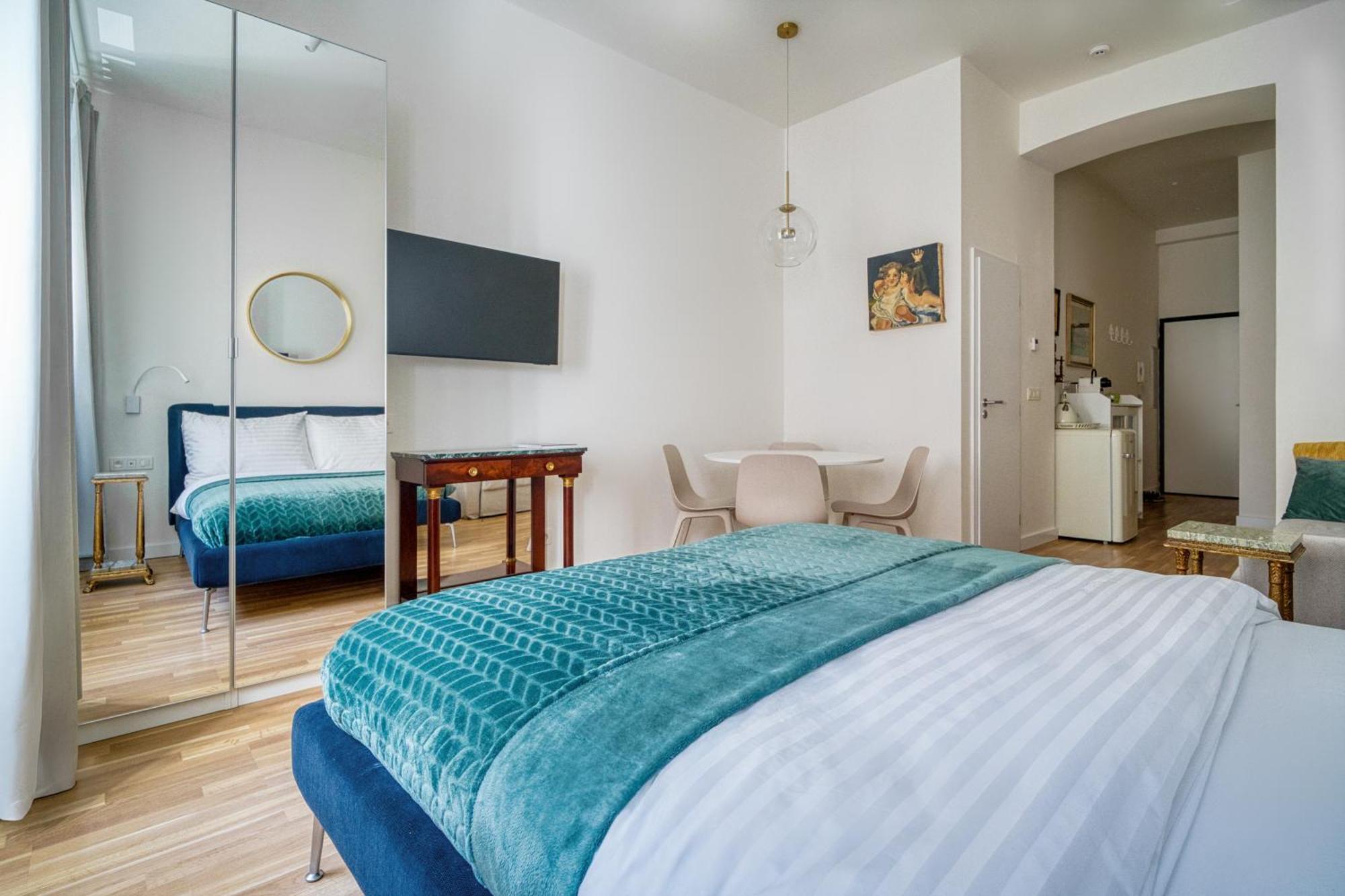 Apartament J3 *