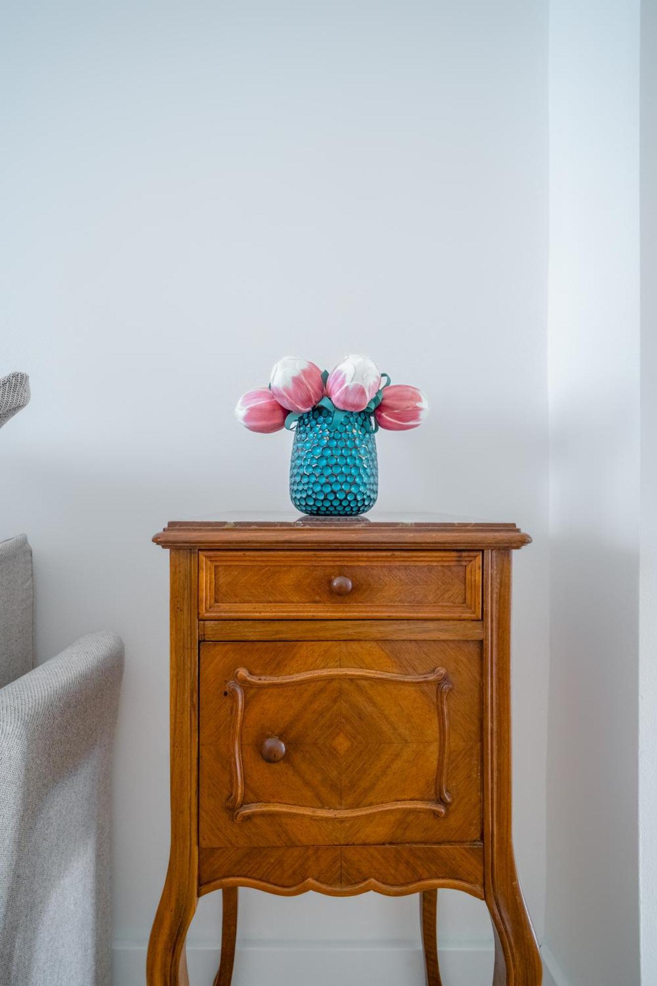 Apartment J3 *
