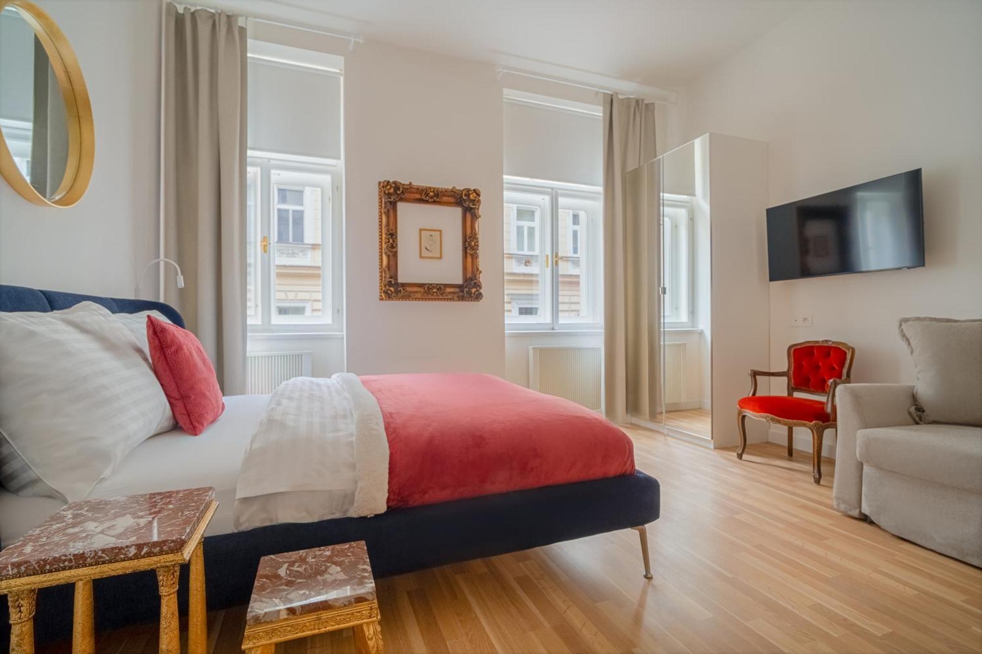 Apartment J3 *