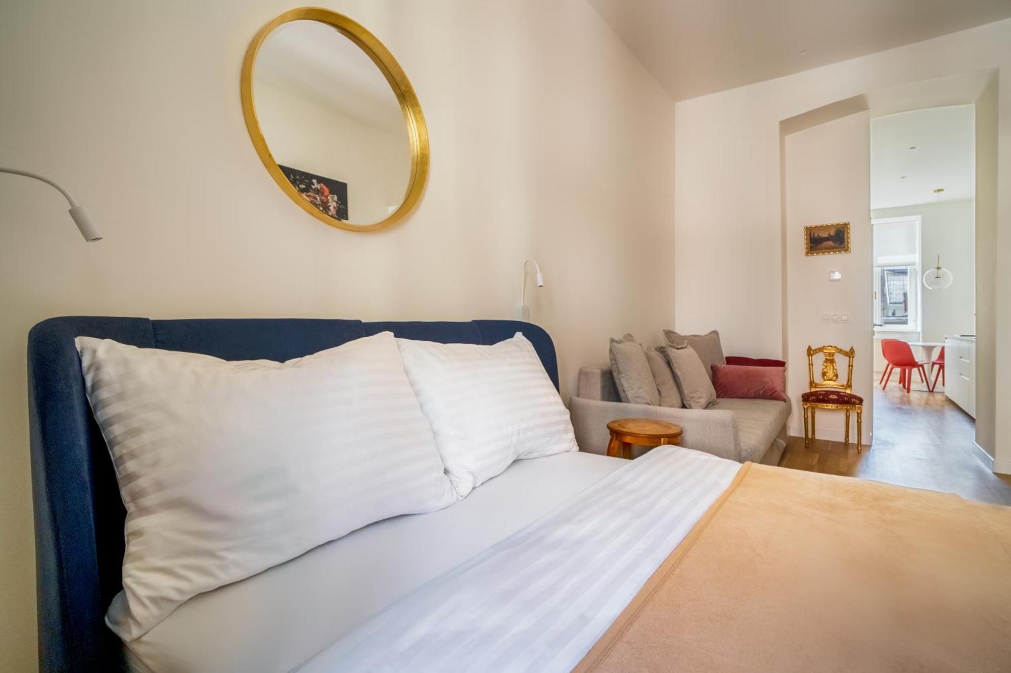 Apartment J3 *